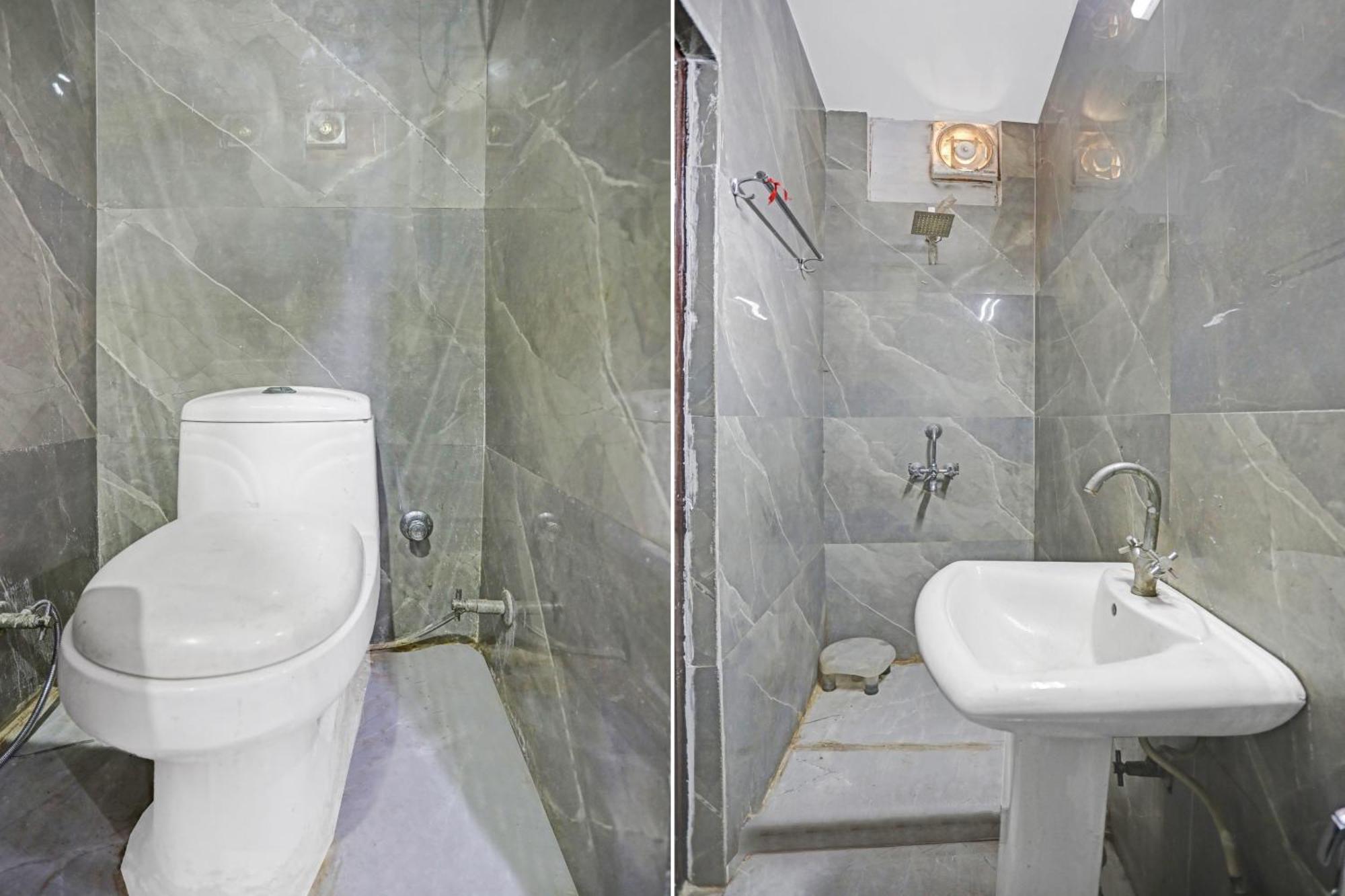 Hotel O Jpc Residency Near Dlf Avenue Saket New Delhi